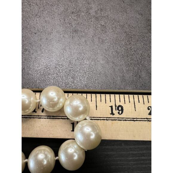 Vntg CAROLEE HAND-KNOTTED FAUX GOLD PEARL NECKLACE Gold Tone CHAIN HEART END - Picture 8 of 12
